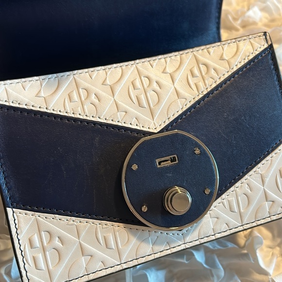 HENRI BENDEL • Warren Street Micro Body Bag • White Navy • - Picture 15 of 15